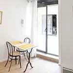 Apartment 1 Bedroom Awesome In La Rochelle (Charente-Maritime)
