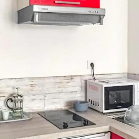 1 Bedroom Cozy In *